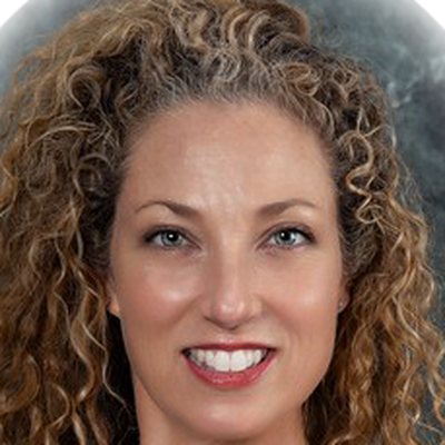 Portrait of Jennifer Dournaux.
